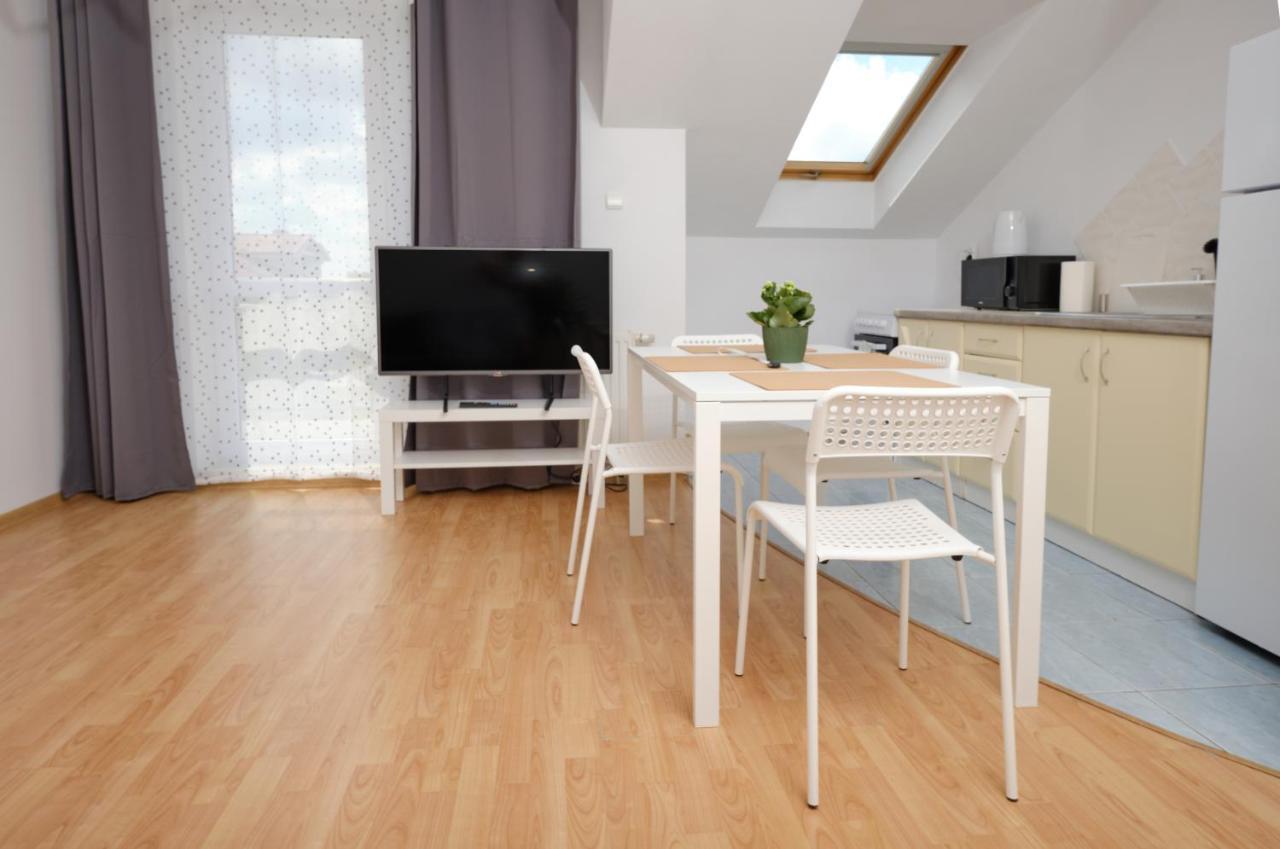 Apartament Sloneczny 7 Opole Bagian luar foto